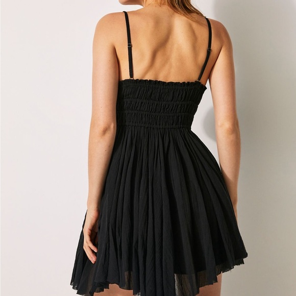 FREE PEOPLE - One Delia Slip - Picture 2 of 5